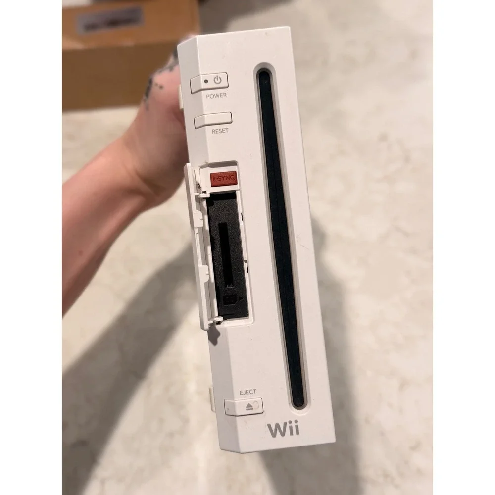 Nintendo Wii Console‎ White RVL-001 GameCube OEM Gaming Unit W/ Cords Sensor Bar
